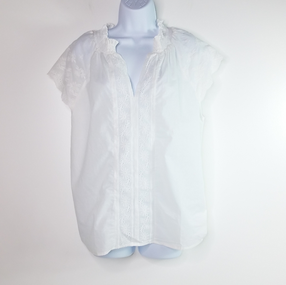 White embroidered eyelet cap sleeve cotton top - Picture 3 of 8